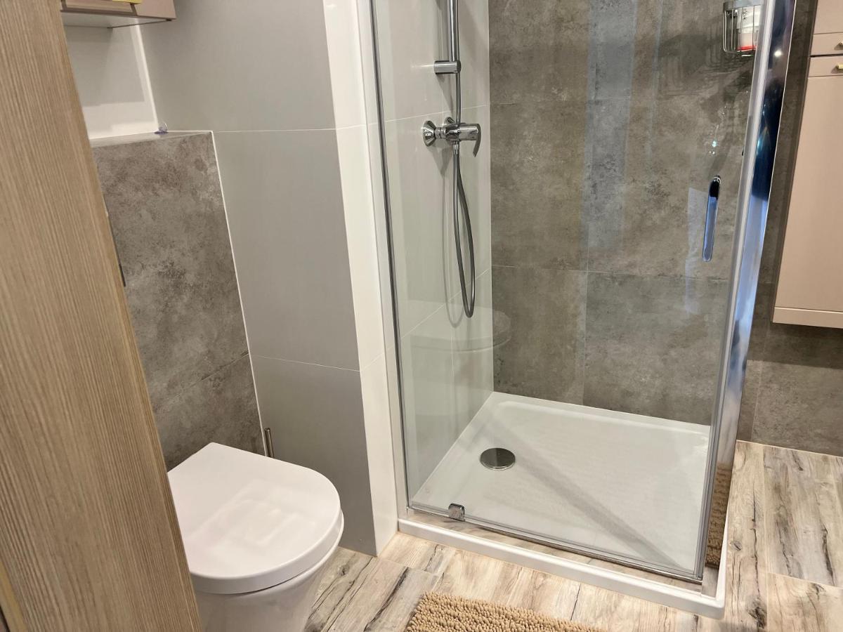 Apartament Bari 斯维诺乌伊希切 外观 照片