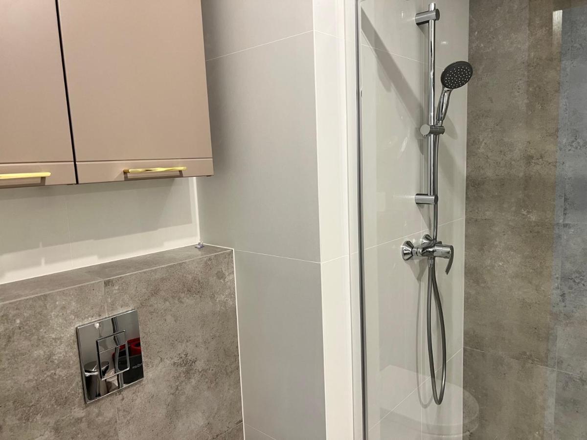 Apartament Bari 斯维诺乌伊希切 外观 照片