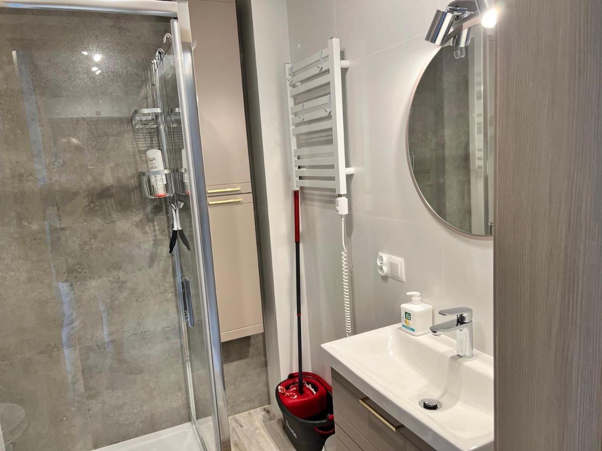 Apartament Bari 斯维诺乌伊希切 外观 照片